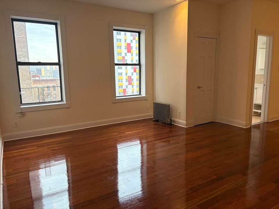 1st image of 943 Saint Nicholas Ave #6I