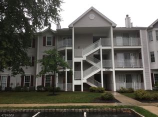 73 Amethyst Way, Franklin Park, NJ 08823