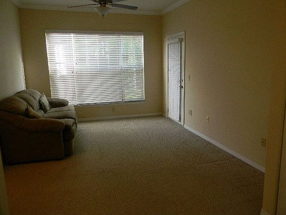3rd image of 39103 Harbour Vista Cir
