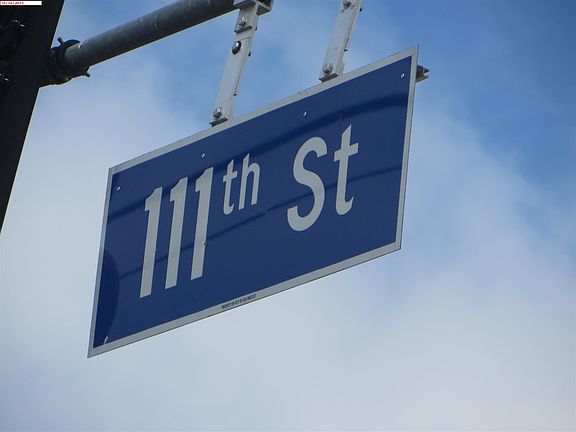 5th image of 1923 E 111th St