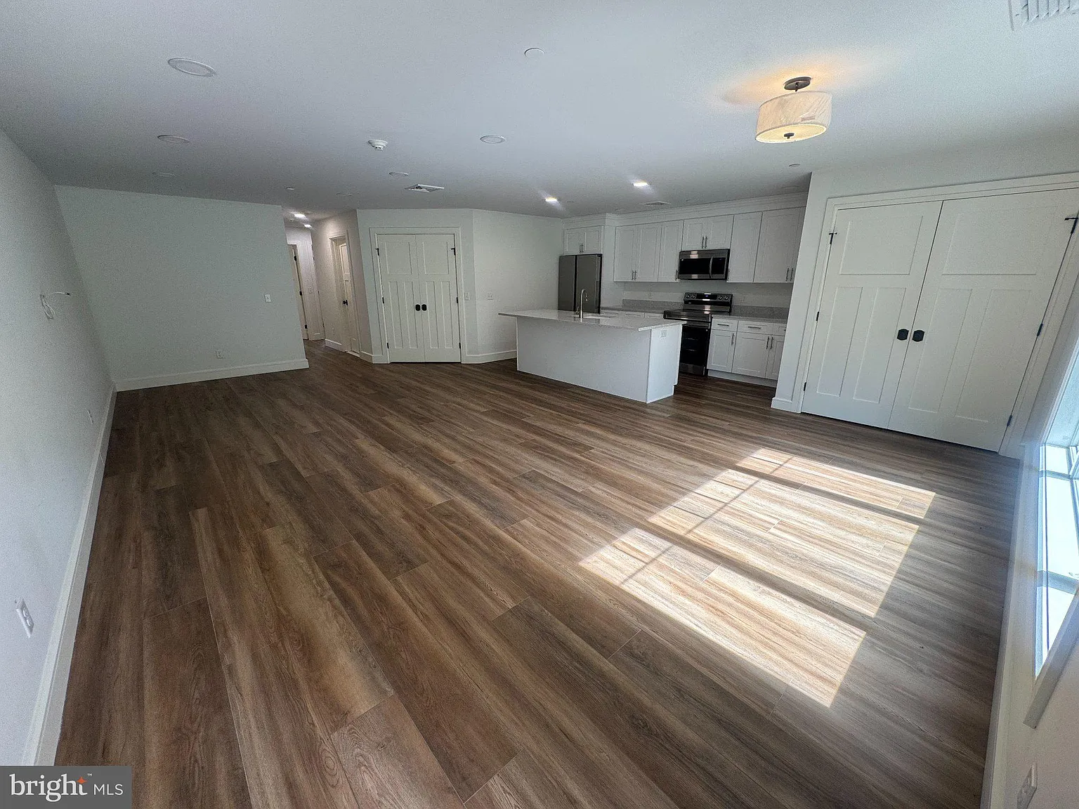 2 bed, 2.0 bath, 1150 sqft, $2,250 — Photo 4