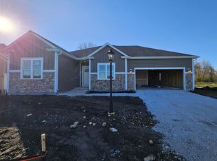 W228N7915 Timberland Dr, Sussex, WI 53089