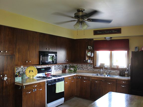 Updated eat in kitchen 14x10