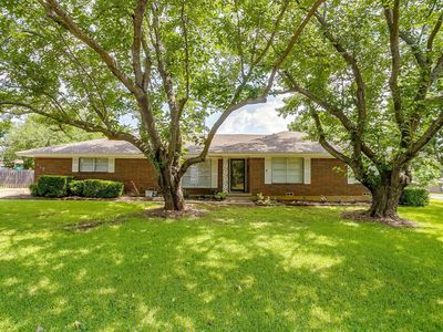 203 Lone Star St, Joshua, TX, 76058