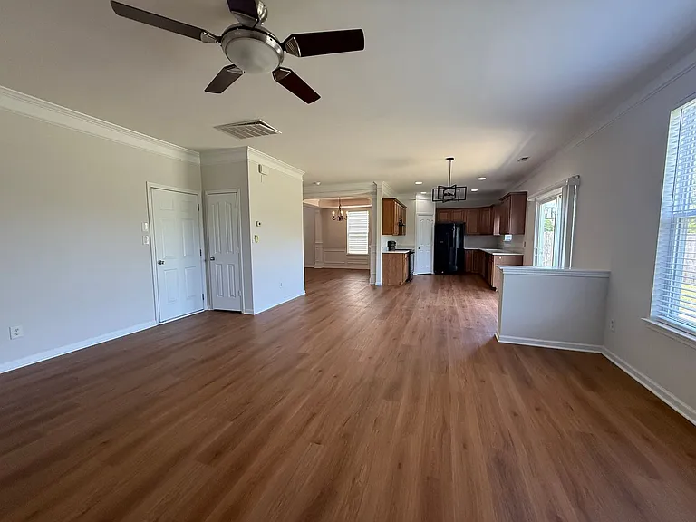 3700 Herkimer Dr — Photo 12