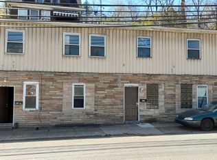 2733 1/2 Chartiers Ave, Pittsburgh, PA 15204