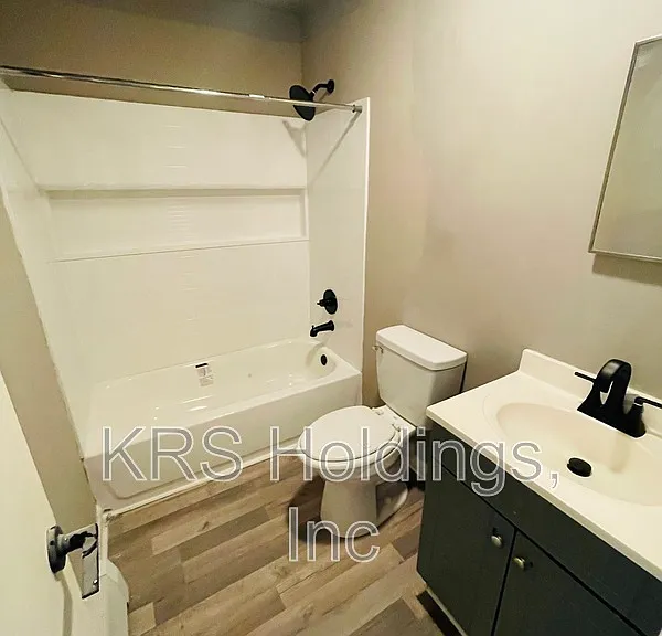 318 E Little Creek Rd #B — Photo 6