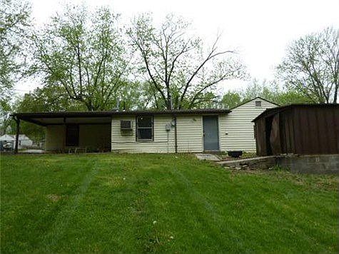 2nd image of 1037 S 49th Dr