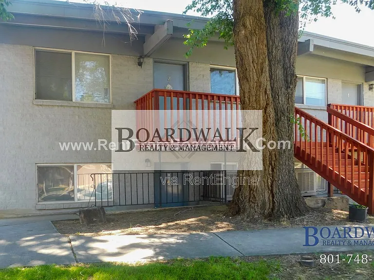 4653 W Harman Dr #3 — Photo 2