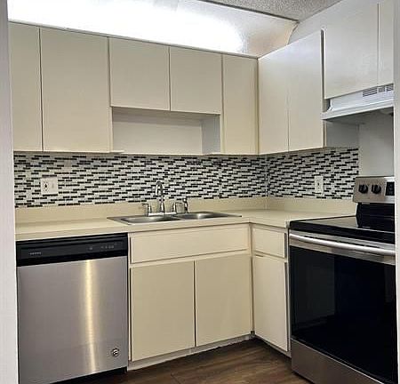 5th image of 10868 Royal Palm Blvd #10868