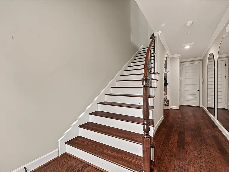855 Dunleigh Meadows Ln — Photo 4