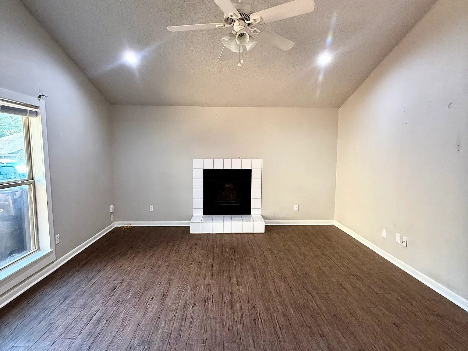 2 bed, 1128 sqft, $1,200 — Photo 4