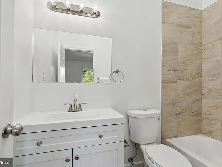 19011 Partridge Wood Dr — Photo 15