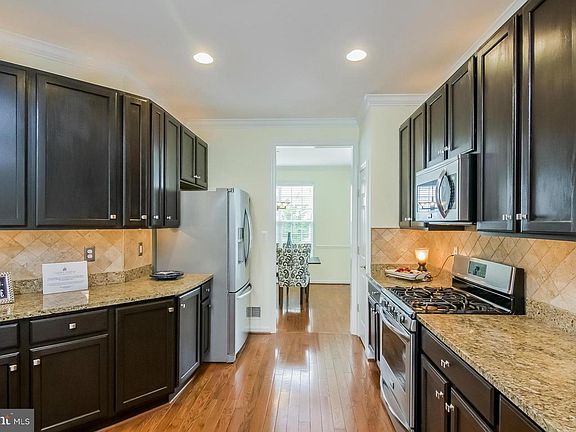 3rd image of 6973 Inlet Creek Ct