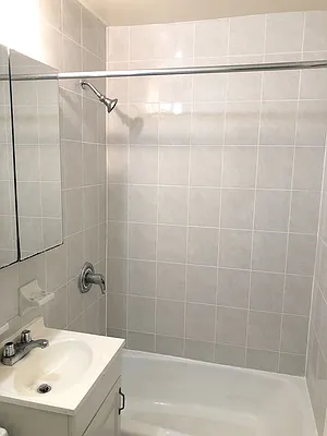 Rented by Your Vanity Realty | media 2