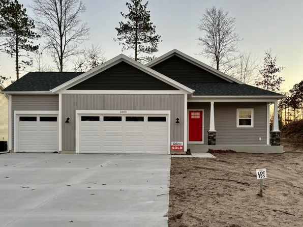 2505 Hawk Dr, Muskegon, MI 49444