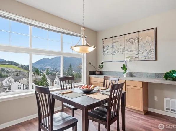 23420 SE Black Nugget Road #F302, Issaquah, WA 98029