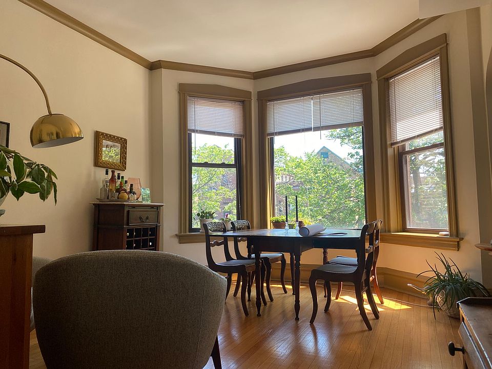 living/dining room