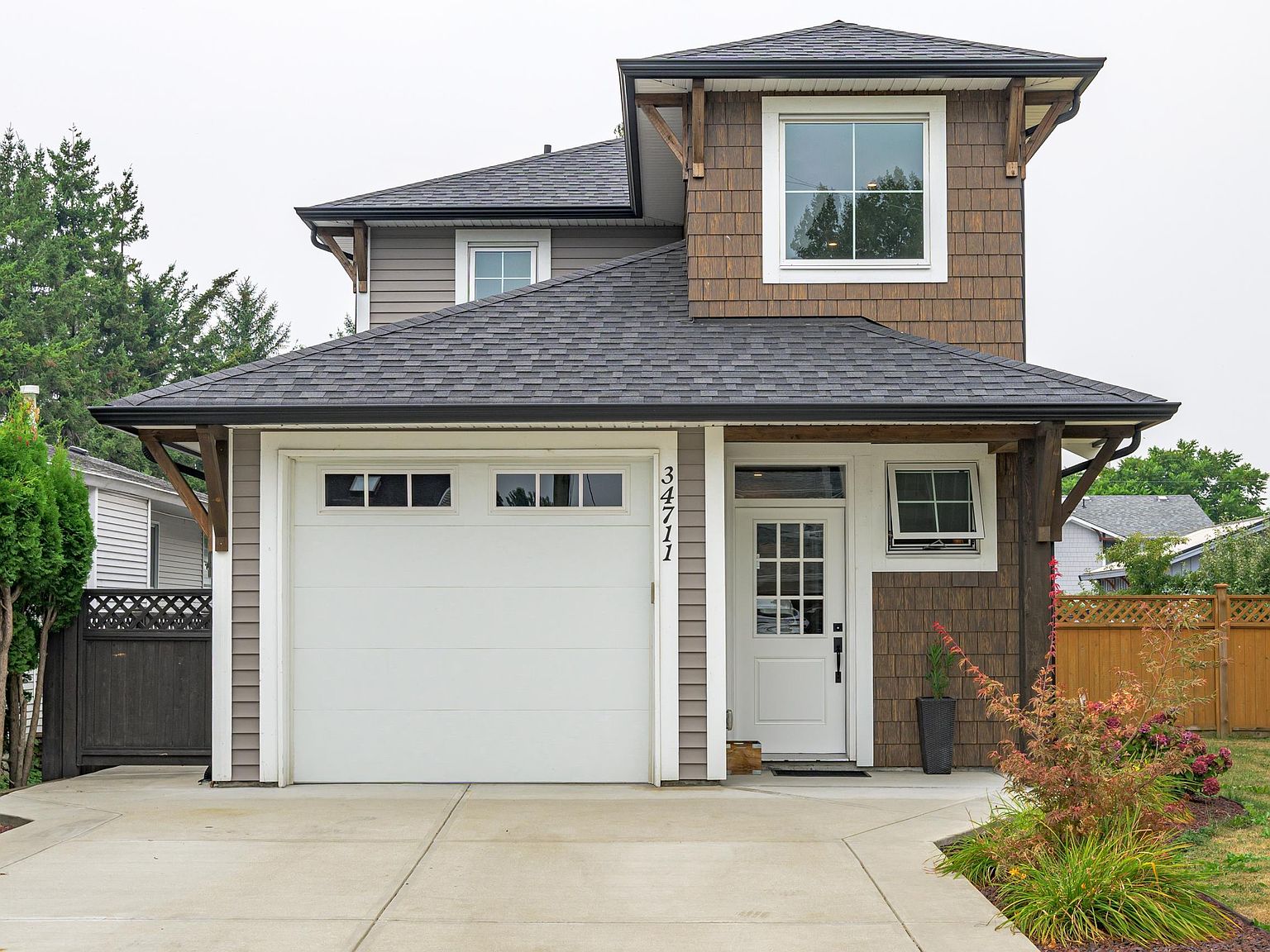34711-2nd-ave-abbotsford-bc-v2s-8c1-mls-r2861109-zillow