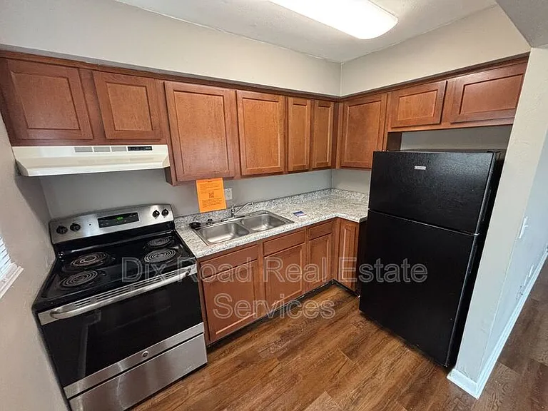 415 Sycamore Rd #D3 — Photo 8