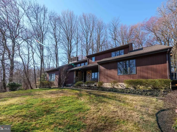 221 Upper Pike Creek Rd, Newark, DE 19711