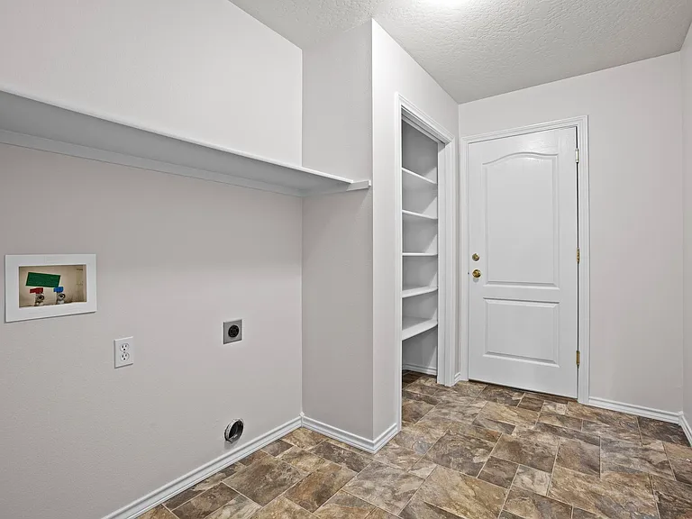 7359 E Nottingham Ln — Photo 27