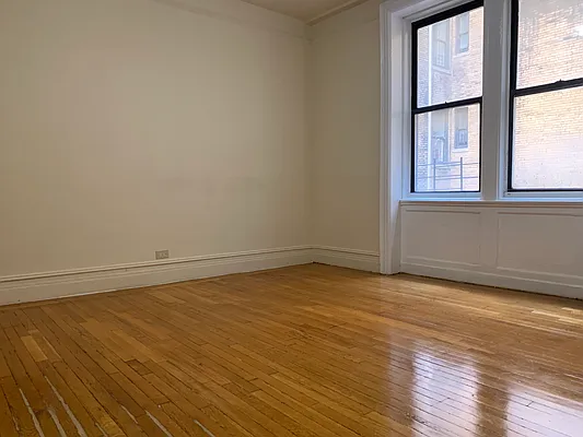 Rented by Compass | media 9