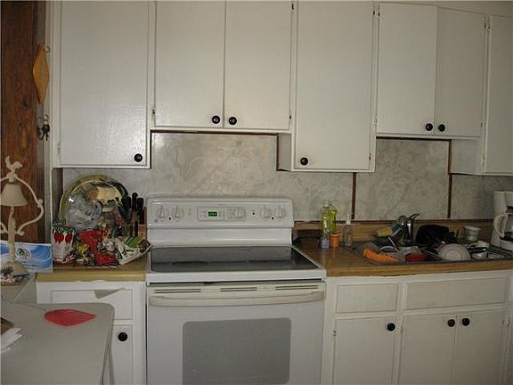 3rd image of 2317 N East Coast St