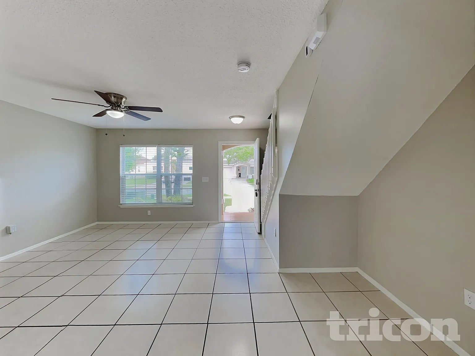1227 Carey Glen Circle Orlando FL — Photo 2