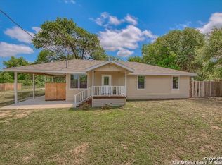 4818 Blue Beech Dr, Elmendorf, TX 78112