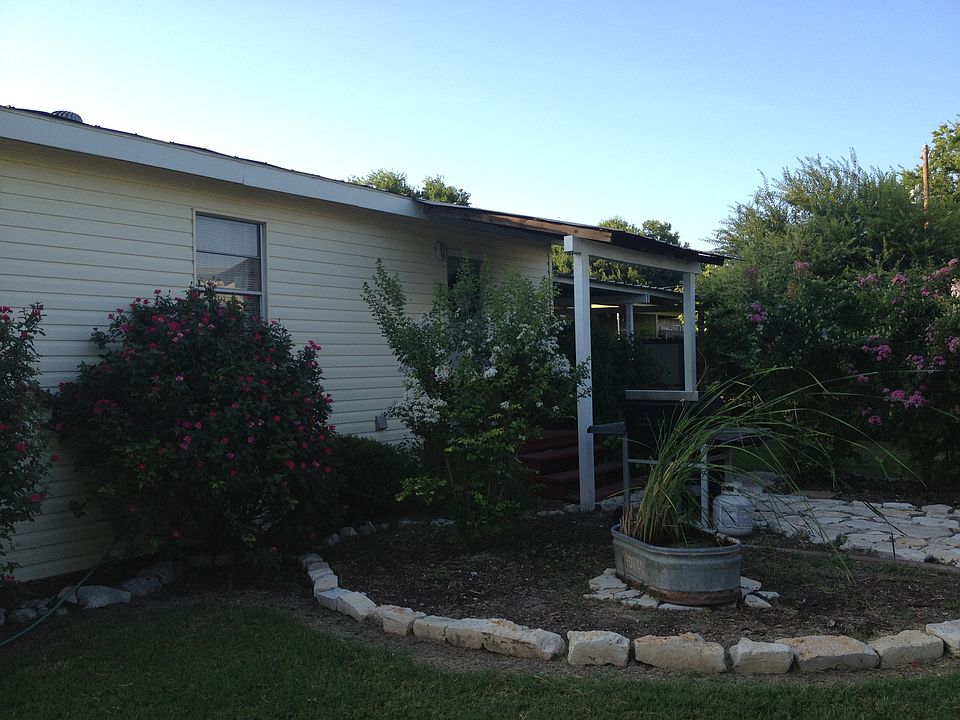 1st image of 950 Potthast Dr