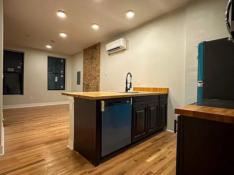 68 E McMicken Ave #10 — Photo 6