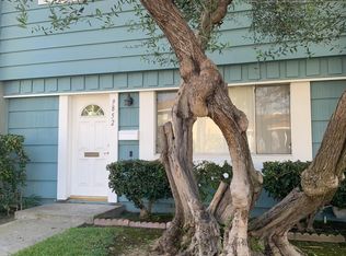 9852 Continental Dr, Huntington Beach, CA 92646