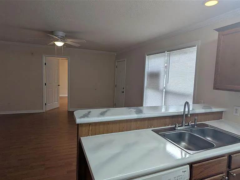 2905 Archer Rd #T5028 — Photo 5