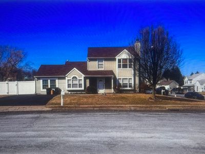 1910 Deerfield Dr, Bensalem, PA, 19020