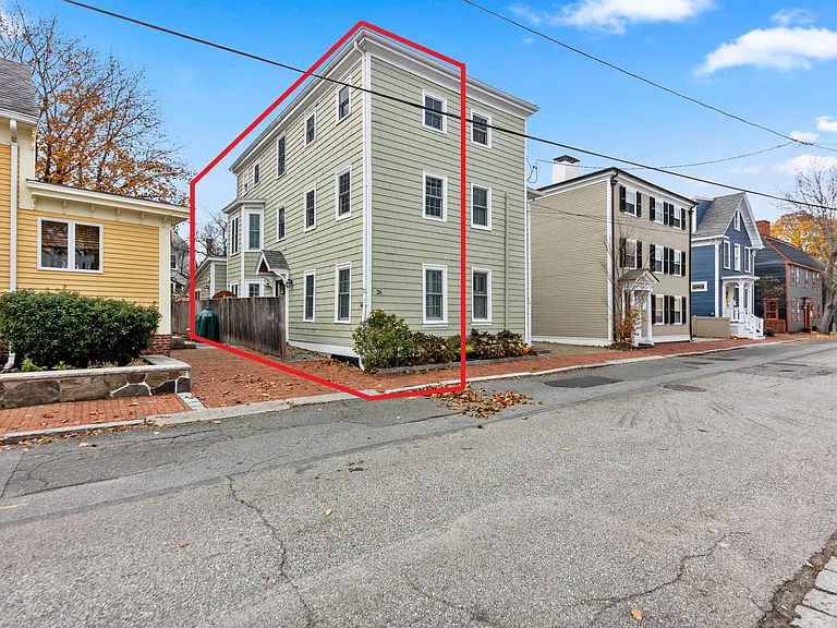 26 Beck St — Photo 23