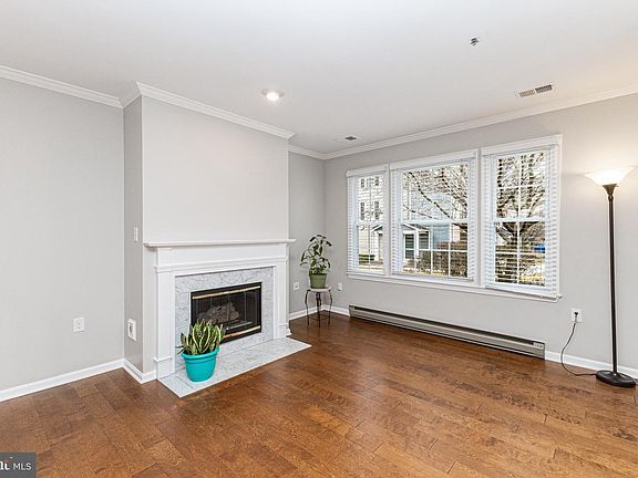 4th image of 11812 Rockaway Ln #31