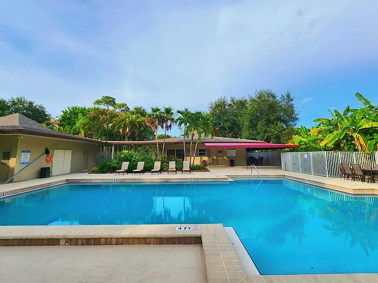 7705 Forest Green Ln — Photo 63