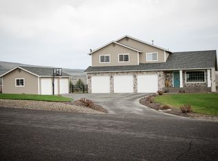 111 Gala Dr, Selah, WA 98942