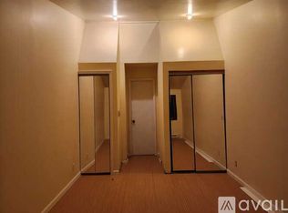 324 Canterbury Rd, Bushkill, PA 18324