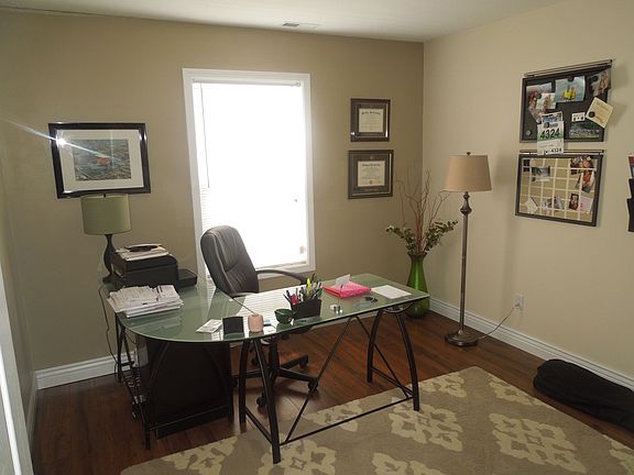 possible 5th bedroom