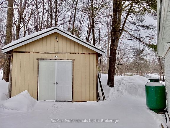 4th image of 1007 Racoon Rd #107