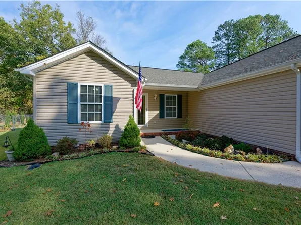 114 Ellis Rd, Rossville, GA 30741