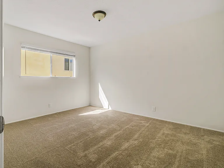 1533 Buena Vis #A — Photo 28