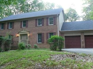 8220 Honeysuckle Rd, Manassas, VA 20112