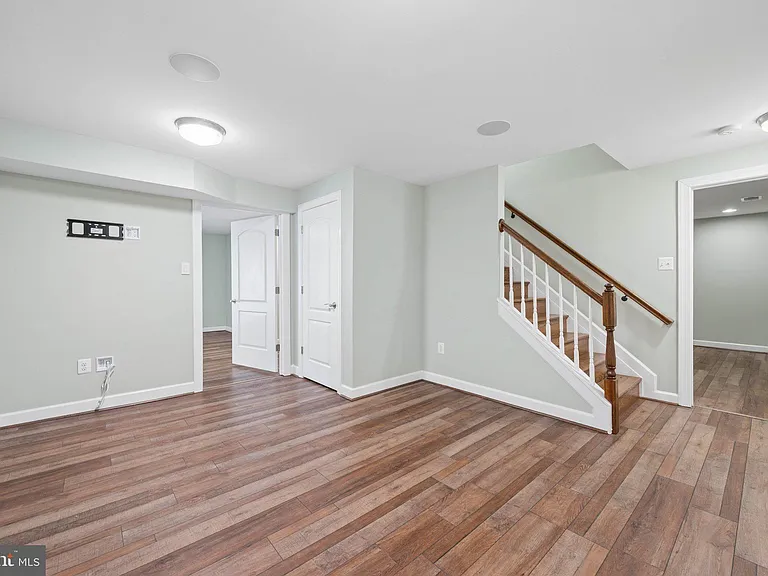 110 Bedrock Dr — Photo 34