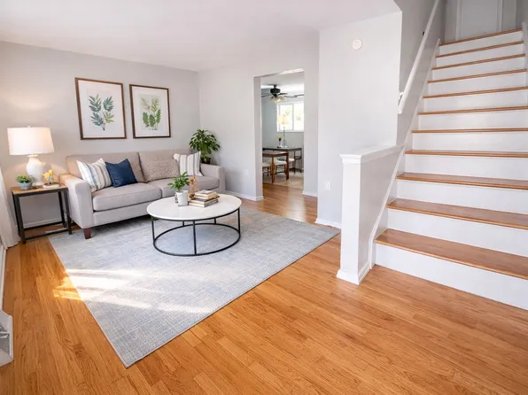 Creekview Gardens, 1635 Relative Dr #1681, Verona, PA 15147