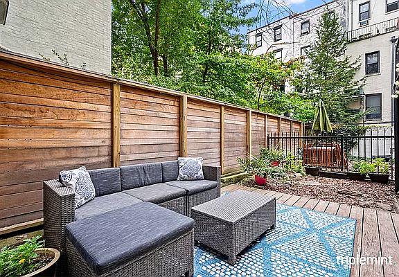 4th image of 154 W 77th St #1R