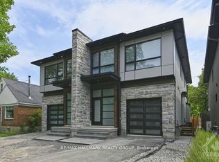 457 Dawson Ave #B, Ottawa, ON K1Z 5V6
