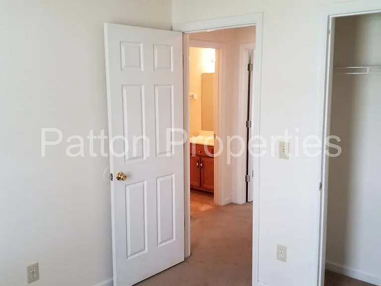 117 Green Rose Rd — Photo 12